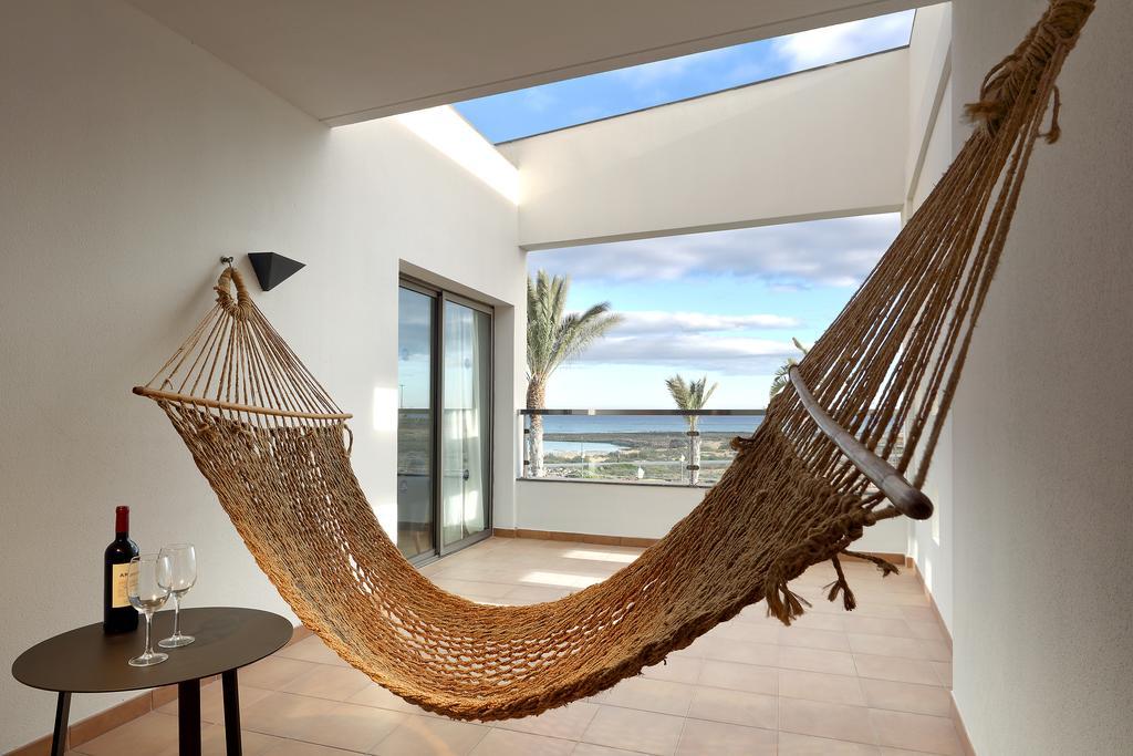 Villas Eurostars Las Salinas 칼레타데푸스테 외부 사진